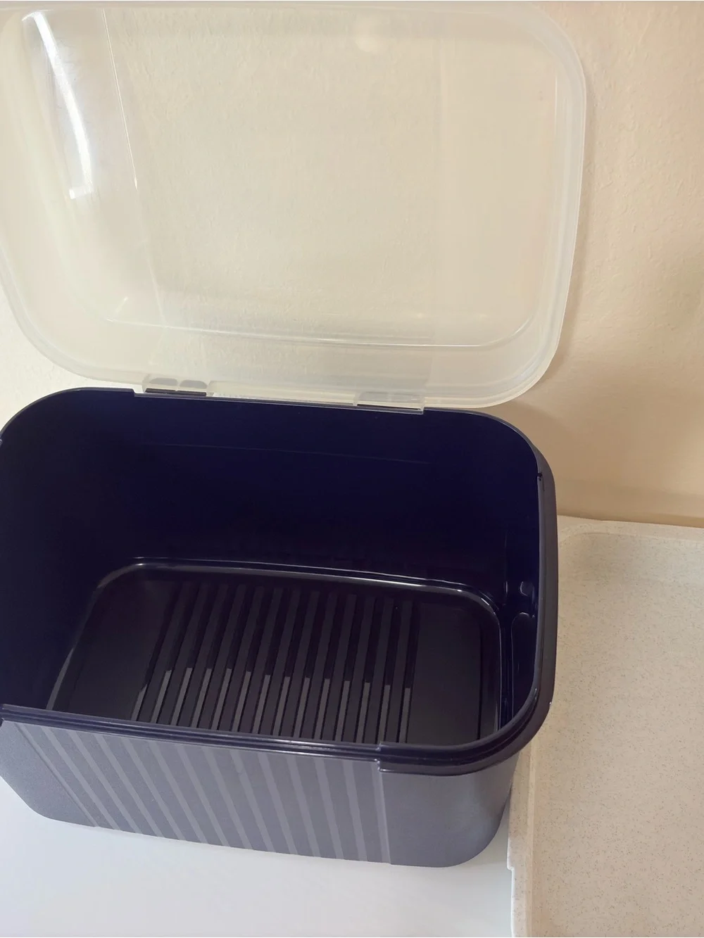 Tupperware Storz-A-Lot / Multi-Keeper Container Dark blue whiteTray & Clear Lid.
